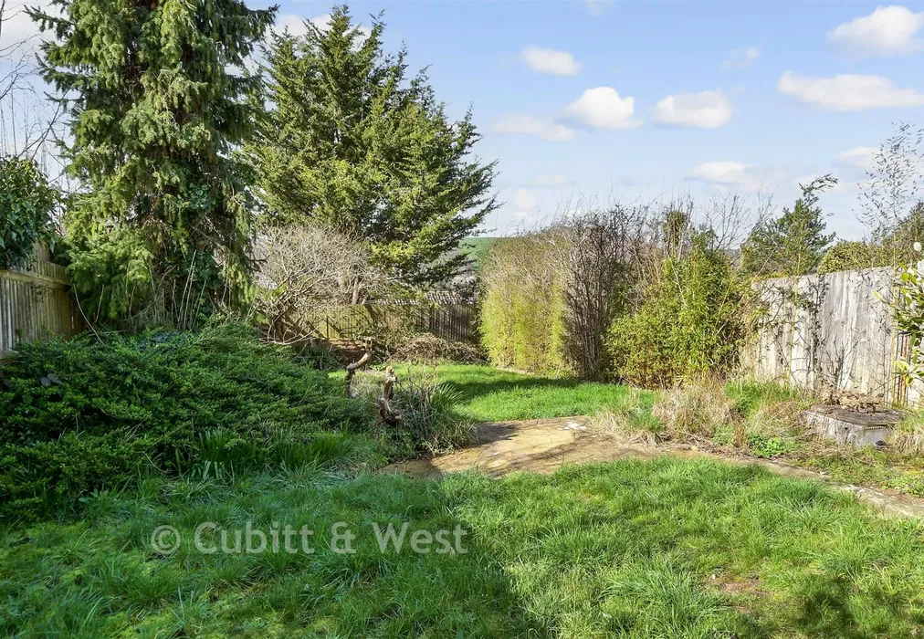 Rear Garden - Highview Avenue South, Brighton, East Sussex - Wards of Kent