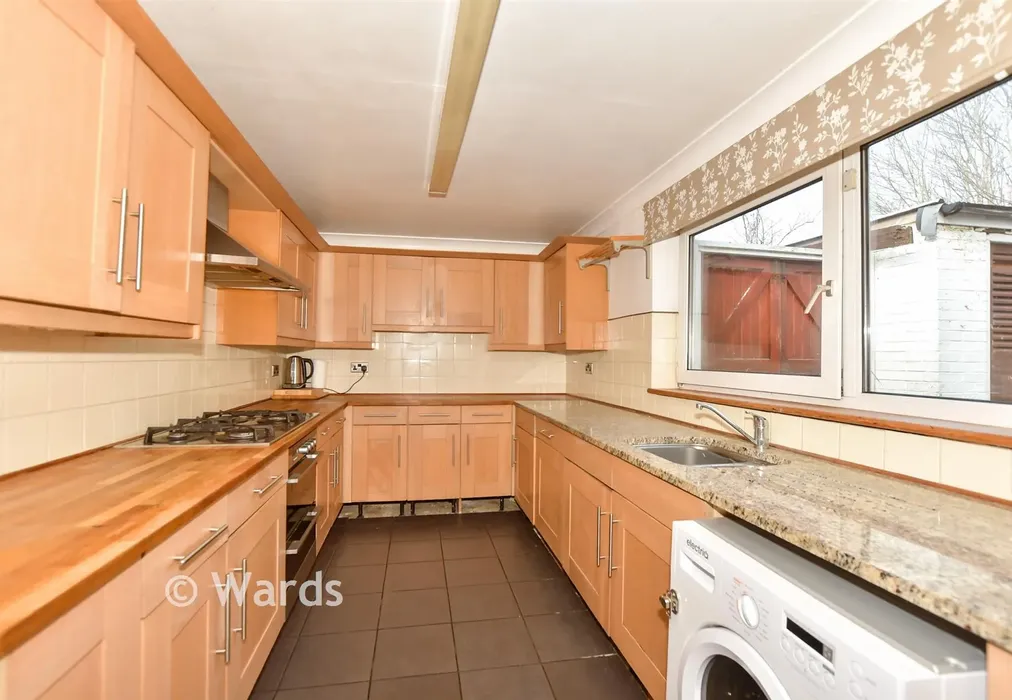 Kitchen - Maison Dieu Road, Dover, Kent - Wards of Kent