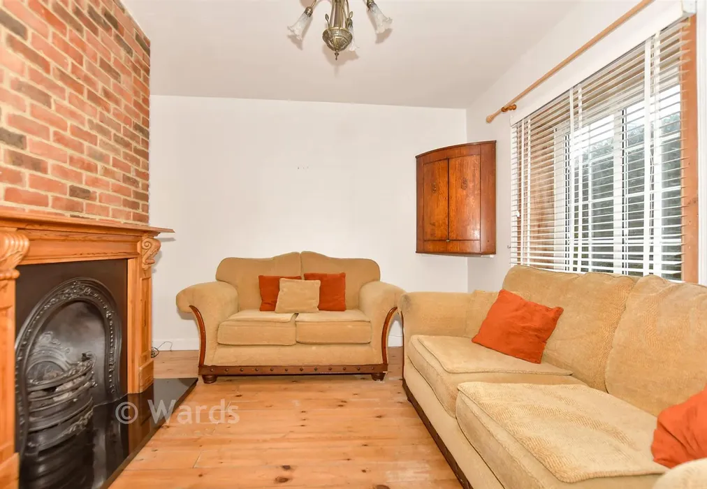 Lounge - Maison Dieu Road, Dover, Kent - Wards of Kent