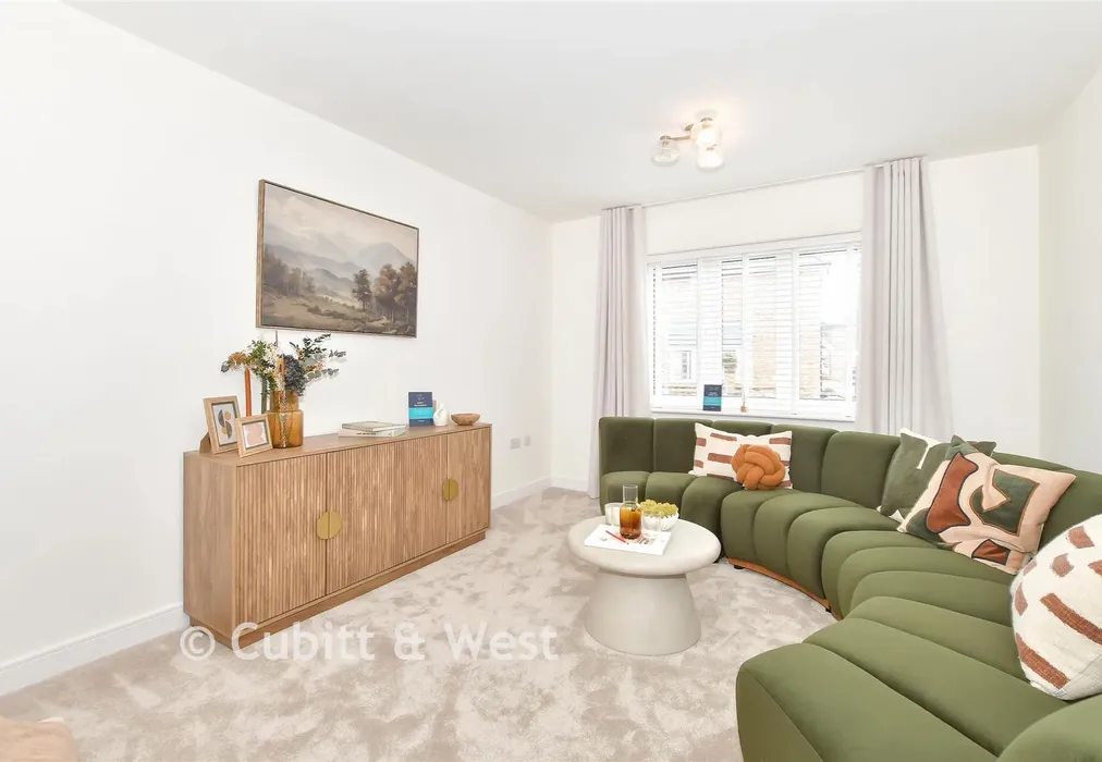 Bedroom 1 - Shearwater Drive, Wittering Place, West Wittering, Chichester, West Sussex - Wards of Kent