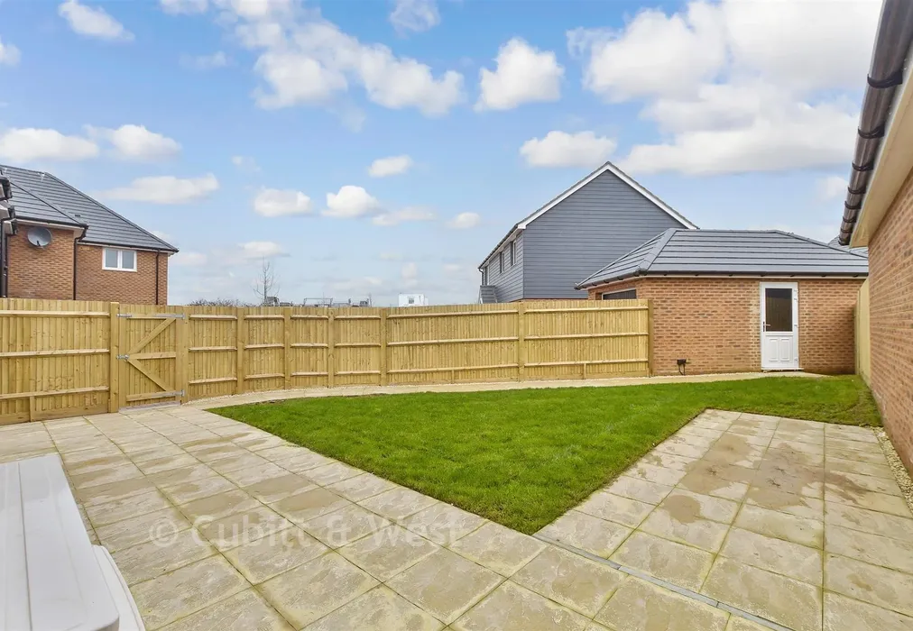 Rear Garden - Shearwater Drive, Wittering Place, West Wittering, Chichester, West Sussex - Wards of Kent