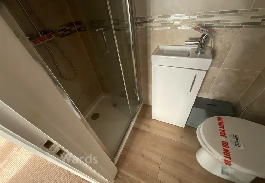 En-Suite Shower Room - Brenzett, Romney Marsh, Kent - Wards of Kent