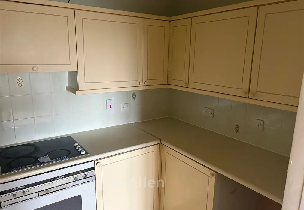 Kitchen - Albert Road, Buckhurst Hill, Essex - Wards of Kent
