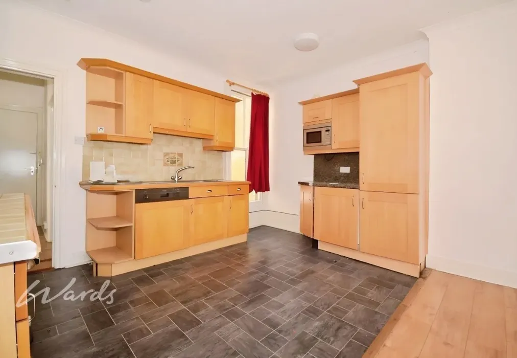 Kitchen - Cobham Street Gravesend DA11 - Wards of Kent