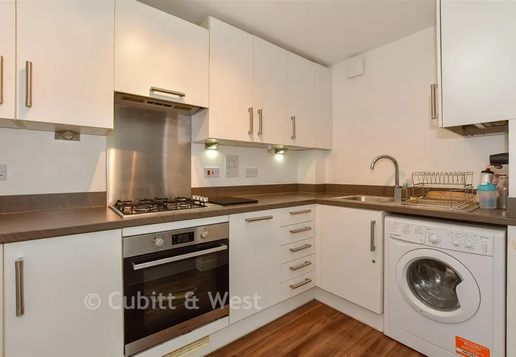 Kitchen - Chapman Way, Haywards Heath, West Sussex - Wards of Kent