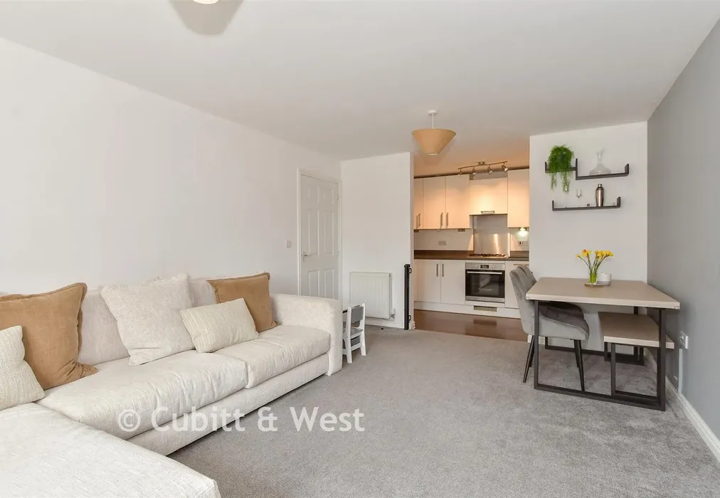 Lounge/Dining Area - Chapman Way, Haywards Heath, West Sussex - Wards of Kent