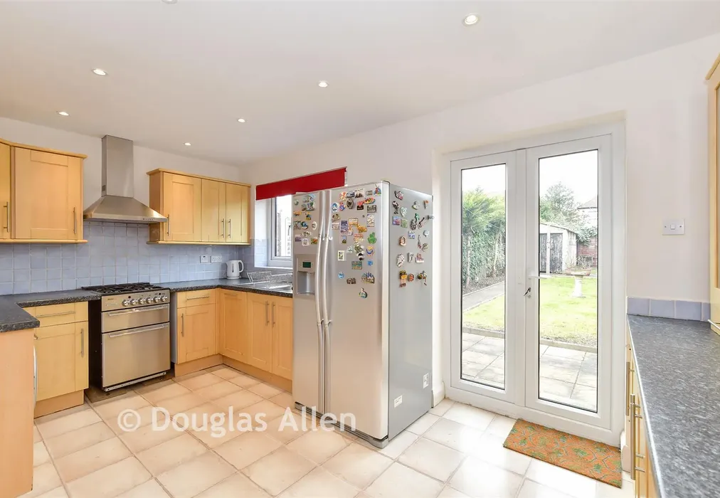 Kitchen - Brian Road, Chadwell Heath, Essex - Wards of Kent