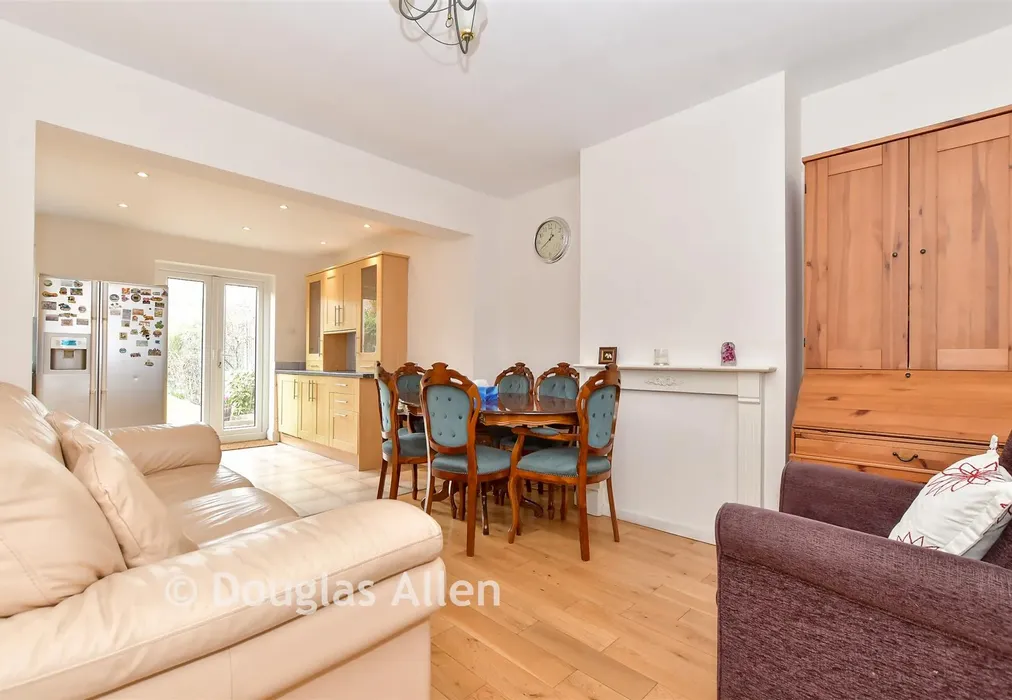 Dining Area - Brian Road, Chadwell Heath, Essex - Wards of Kent