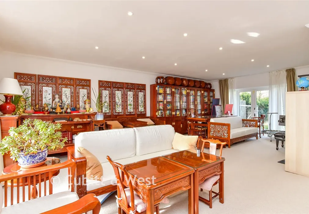 Lounge/ Diner - Brownleaf Road, Woodingdean, Brighton, East Sussex - Wards of Kent