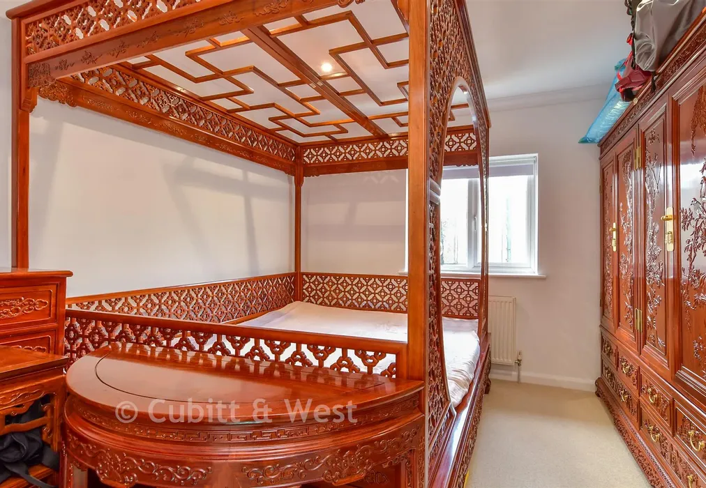 Study/ Bedroom 6 - Brownleaf Road, Woodingdean, Brighton, East Sussex - Wards of Kent
