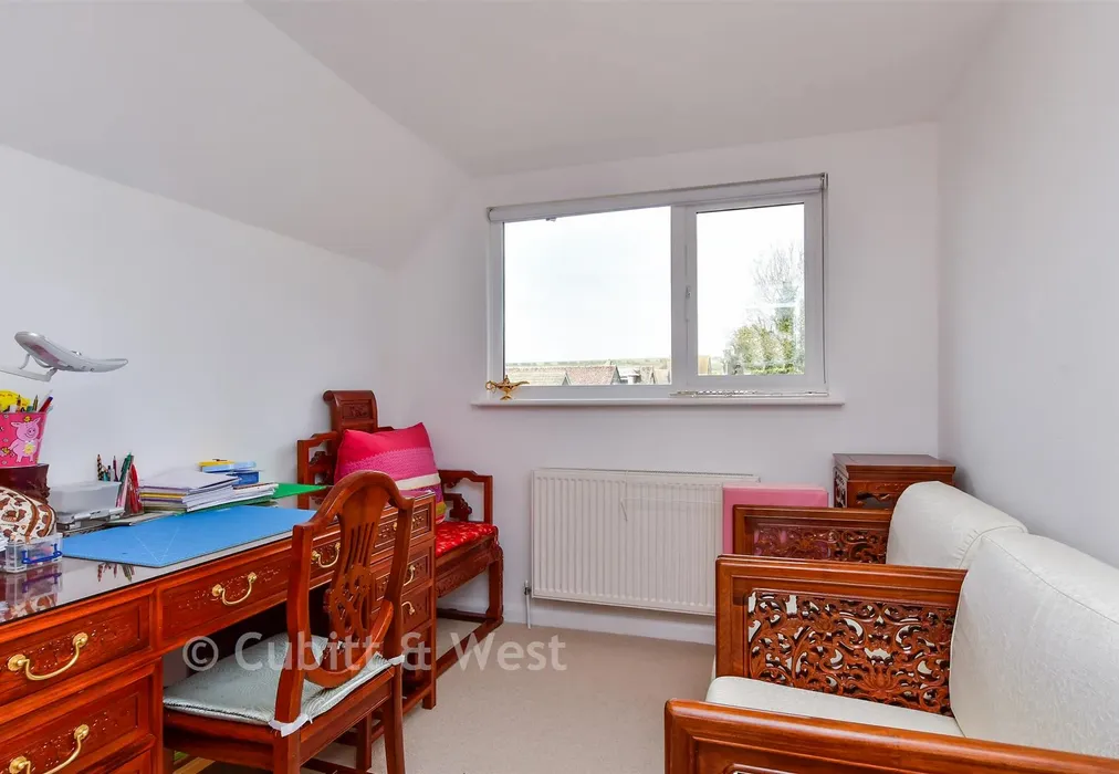 Bedroom 5 - Brownleaf Road, Woodingdean, Brighton, East Sussex - Wards of Kent