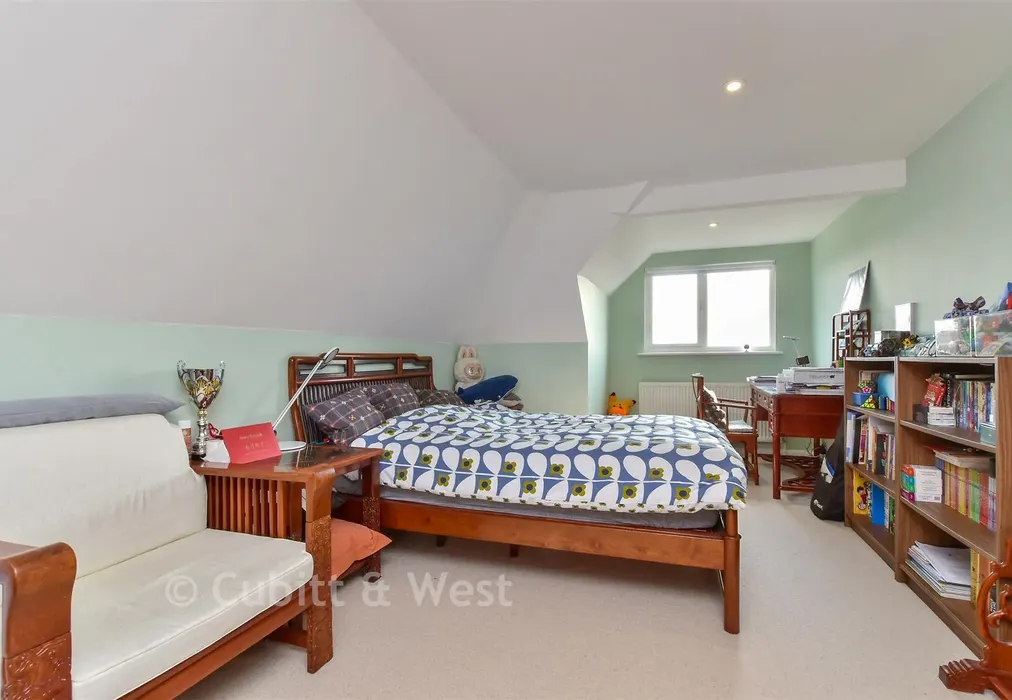Bedroom 2 - Brownleaf Road, Woodingdean, Brighton, East Sussex - Wards of Kent