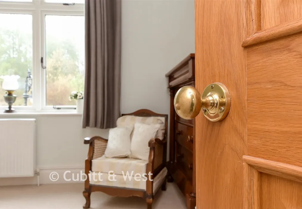 Internal Lifestyle Photograph - War Coppice Road, Caterham, Surrey - Wards of Kent