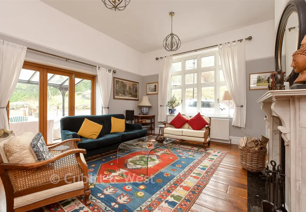 Lounge - War Coppice Road, Caterham, Surrey - Wards of Kent