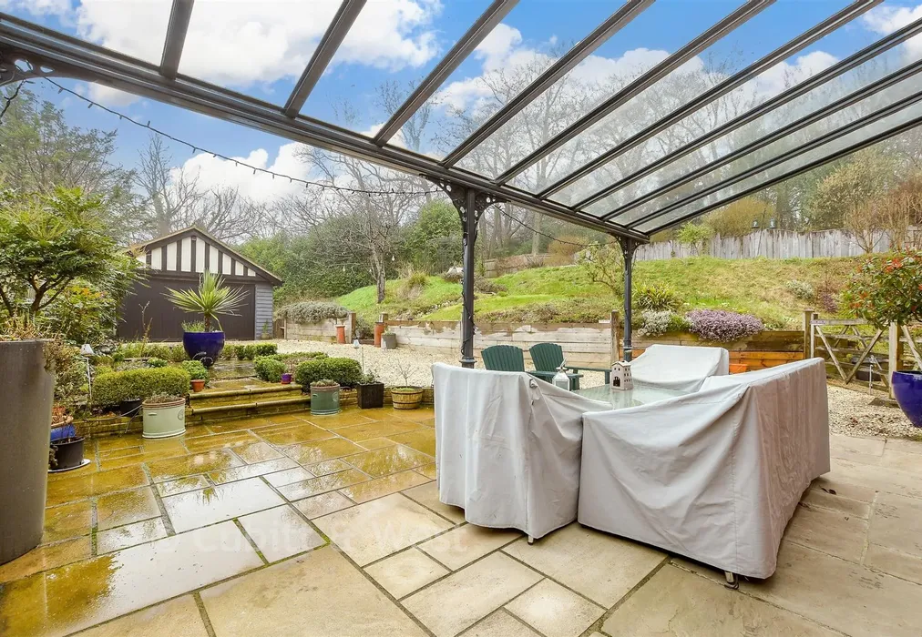 Rear Garden - War Coppice Road, Caterham, Surrey - Wards of Kent