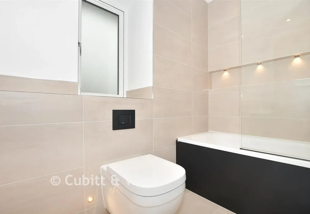 Bathroom - The Ridgway, The Ridgeway Pibob Homes, Woodingdean, Brighton, East Sussex - Wards of Kent