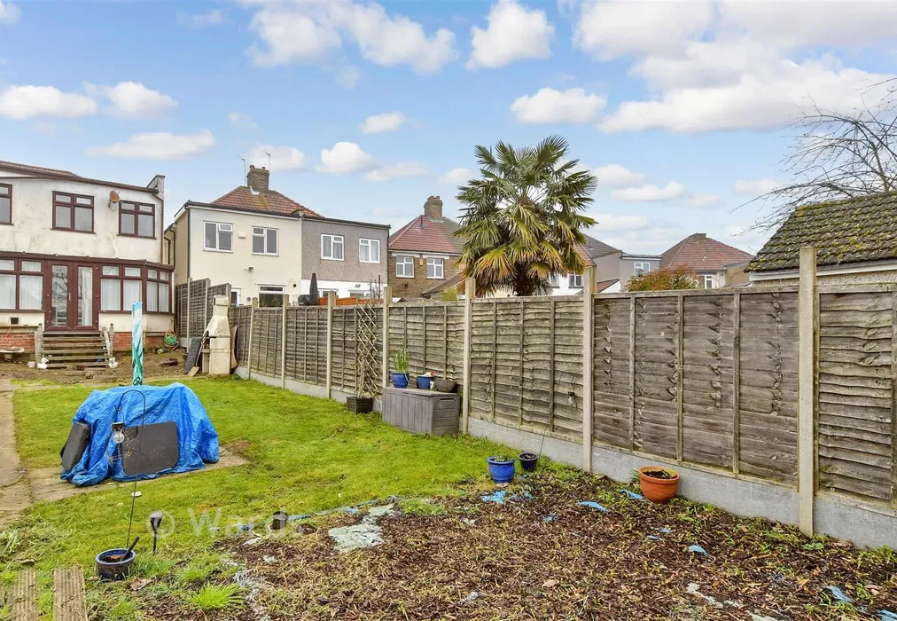 Rear Garden - Seaton Road, Welling, Kent - Wards of Kent