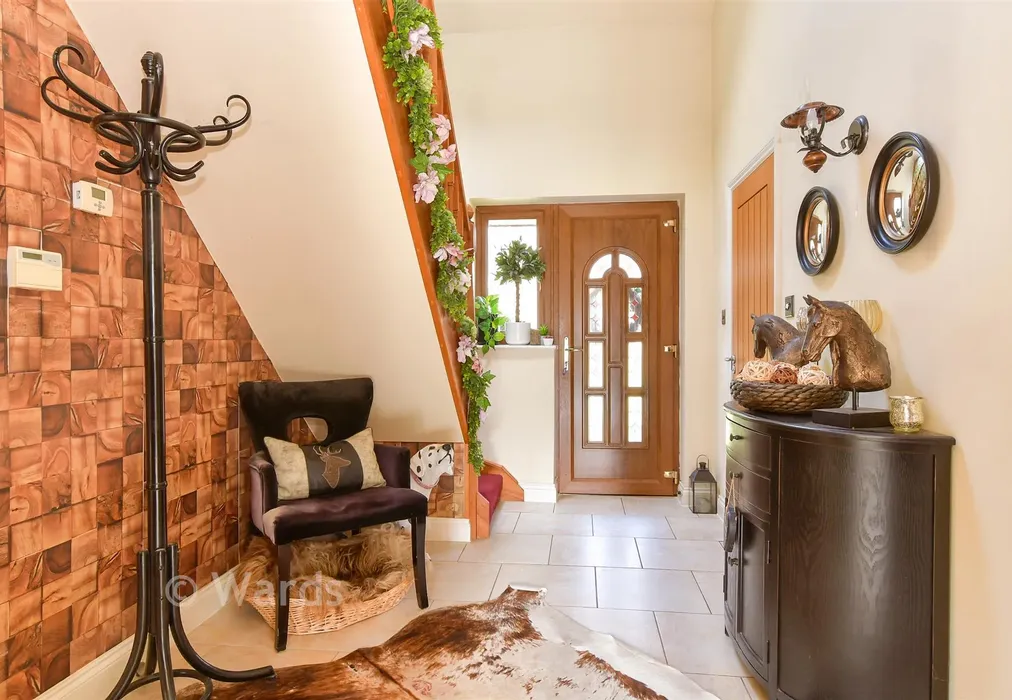 Hallway - Ridge Lane, Meopham, Kent - Wards of Kent