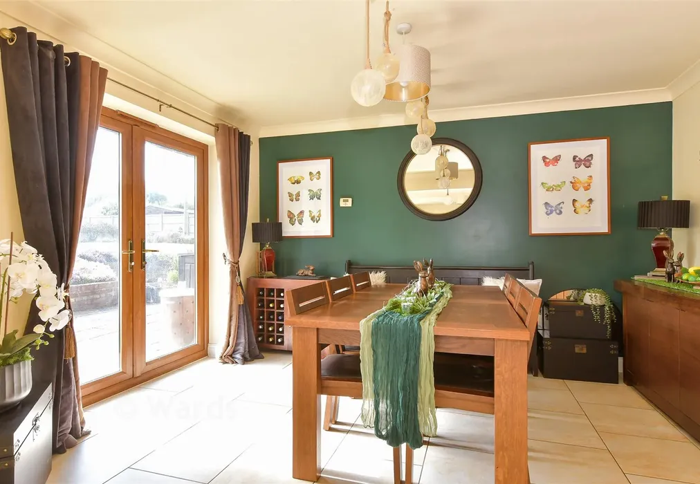 Dining Area - Ridge Lane, Meopham, Kent - Wards of Kent