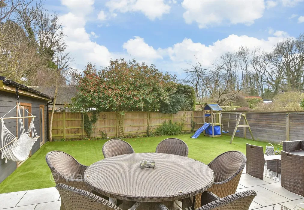 Rear Garden - Manor Road, Cobham, Kent - Wards of Kent