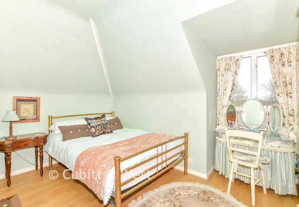 Bedroom 3 - South Lane, Woodmancote, West Sussex - Wards of Kent