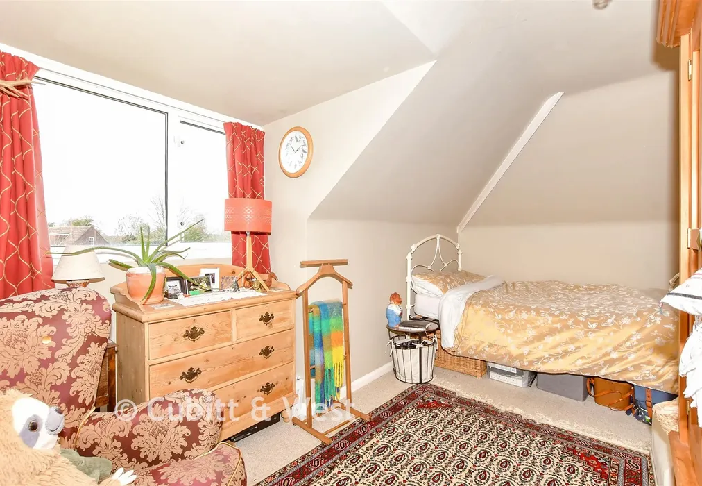 Bedroom 2 - South Lane, Woodmancote, West Sussex - Wards of Kent