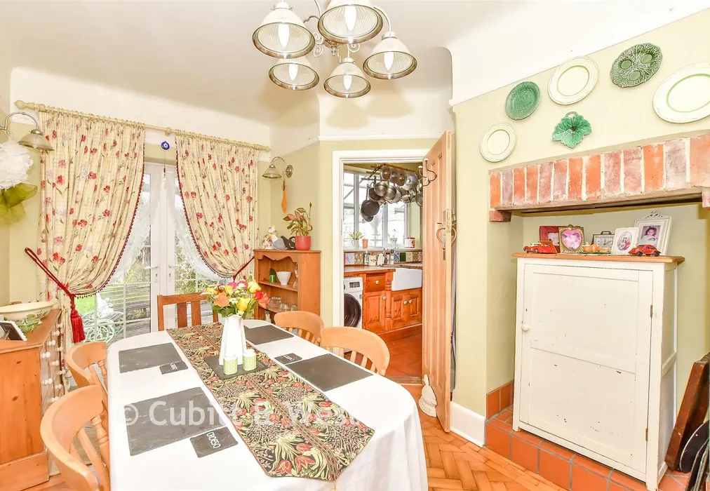 Dining Room - South Lane, Woodmancote, West Sussex - Wards of Kent