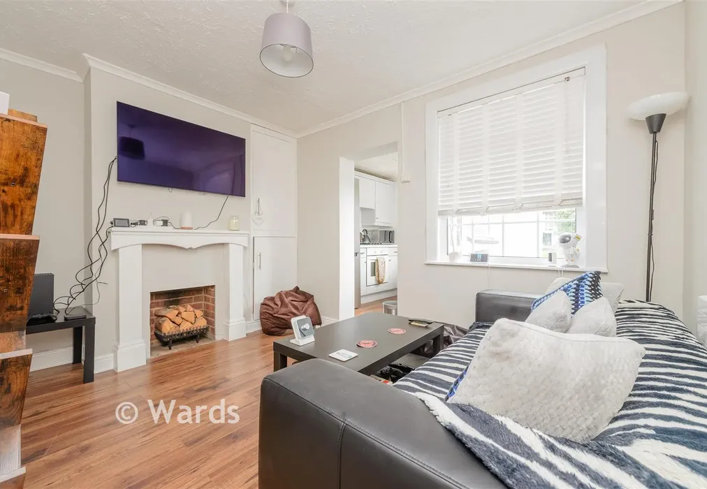 Dining Room - Craylands Lane, Swanscombe, Kent - Wards of Kent