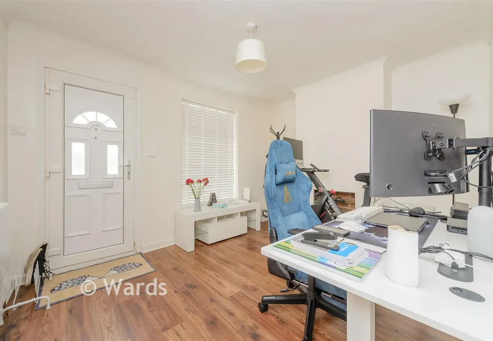 Living Room - Craylands Lane, Swanscombe, Kent - Wards of Kent