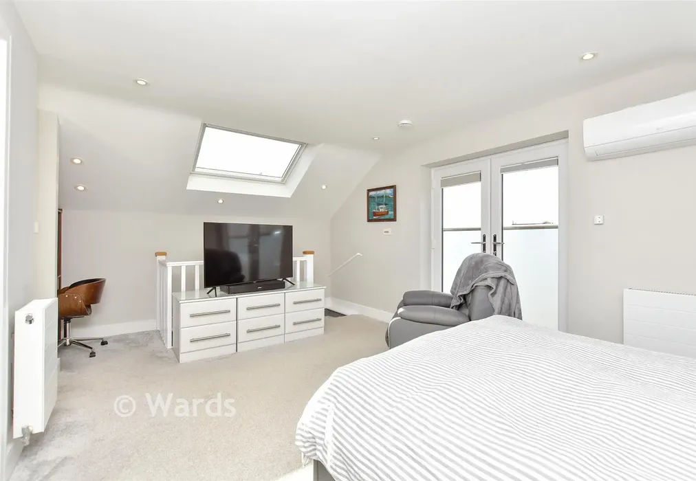 Annexe Bedroom - Hustlings Drive, Eastchurch, Sheerness, Kent - Wards of Kent