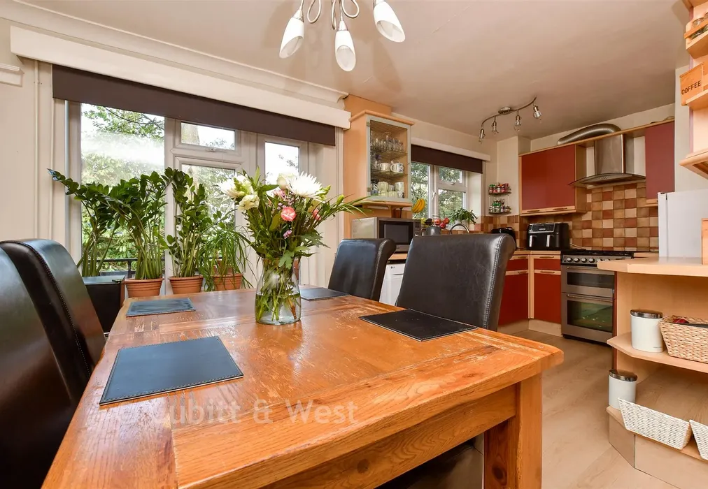 Kitchen / Diner - Linden Court, Leatherhead, Surrey - Wards of Kent