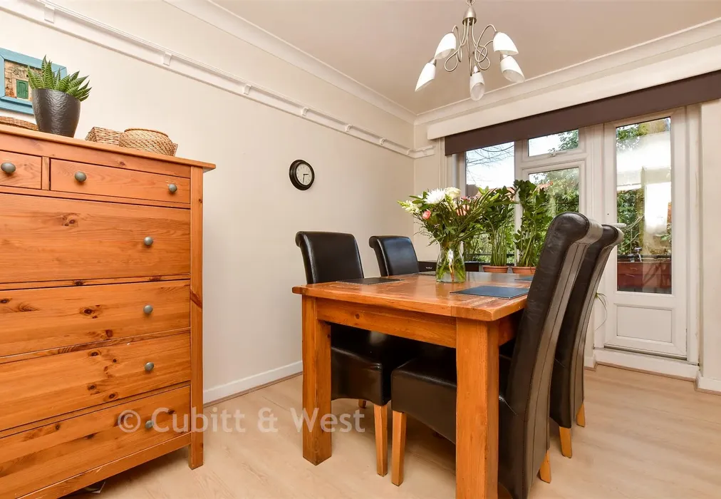 Kitchen / Diner - Linden Court, Leatherhead, Surrey - Wards of Kent