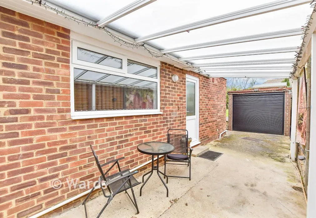 Garage - Howard Drive, Maidstone, Kent - Wards of Kent
