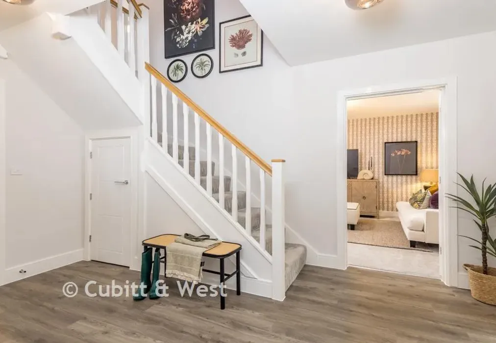 Entrance Hall - Shearwater Drive, Wittering Place, Bracklesham Bay, Chichester, West Sussex - Wards of Kent