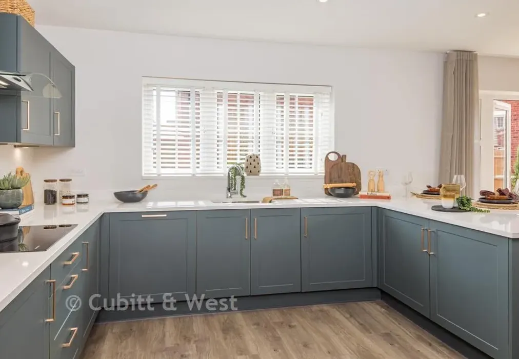 Kitchen - Shearwater Drive, Wittering Place, Bracklesham Bay, Chichester, West Sussex - Wards of Kent