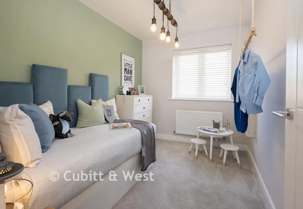 Bedroom - Wittering Place, Dunlin Square, West Wittering, Chichester, West Sussex - Wards of Kent