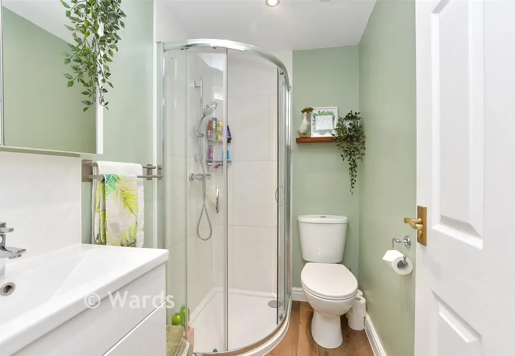 En-Suite Shower Room - Drake Avenue, Minster-On-Sea, Sheerness, Kent - Wards of Kent