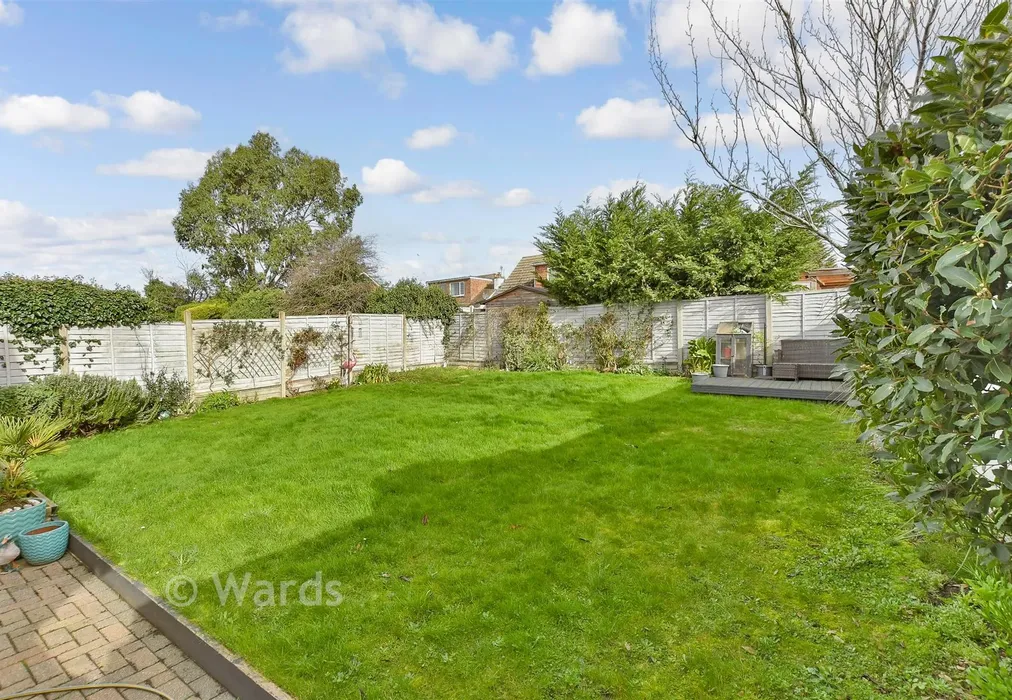 Rear Garden - Drake Avenue, Minster-On-Sea, Sheerness, Kent - Wards of Kent