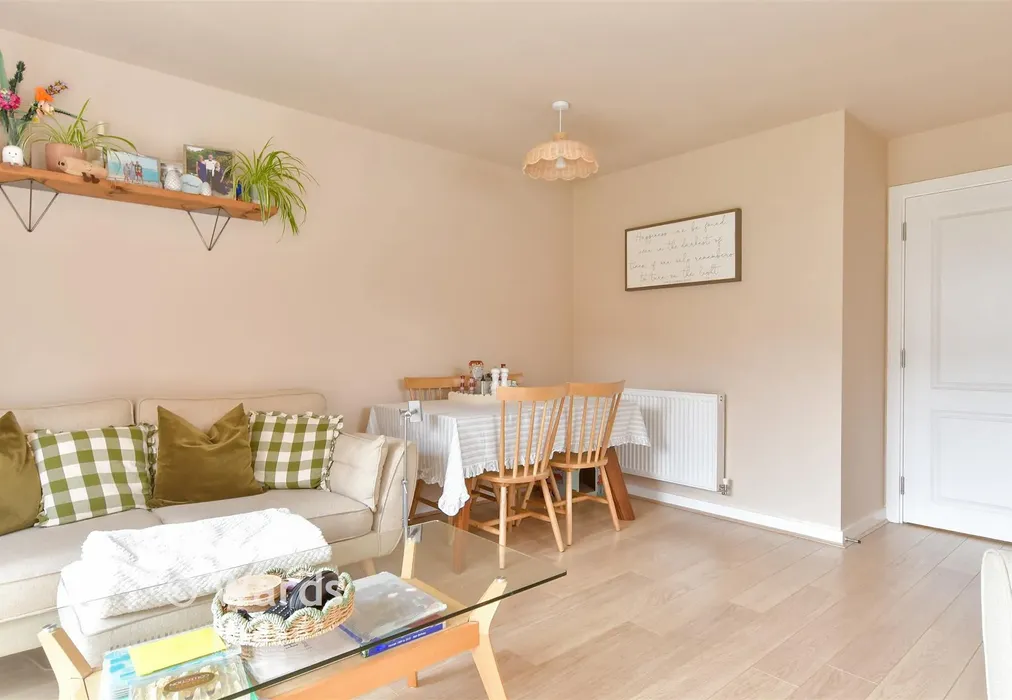 Lounge/Diner - Corliss Vale, Wouldham, Rochester, Kent - Wards of Kent