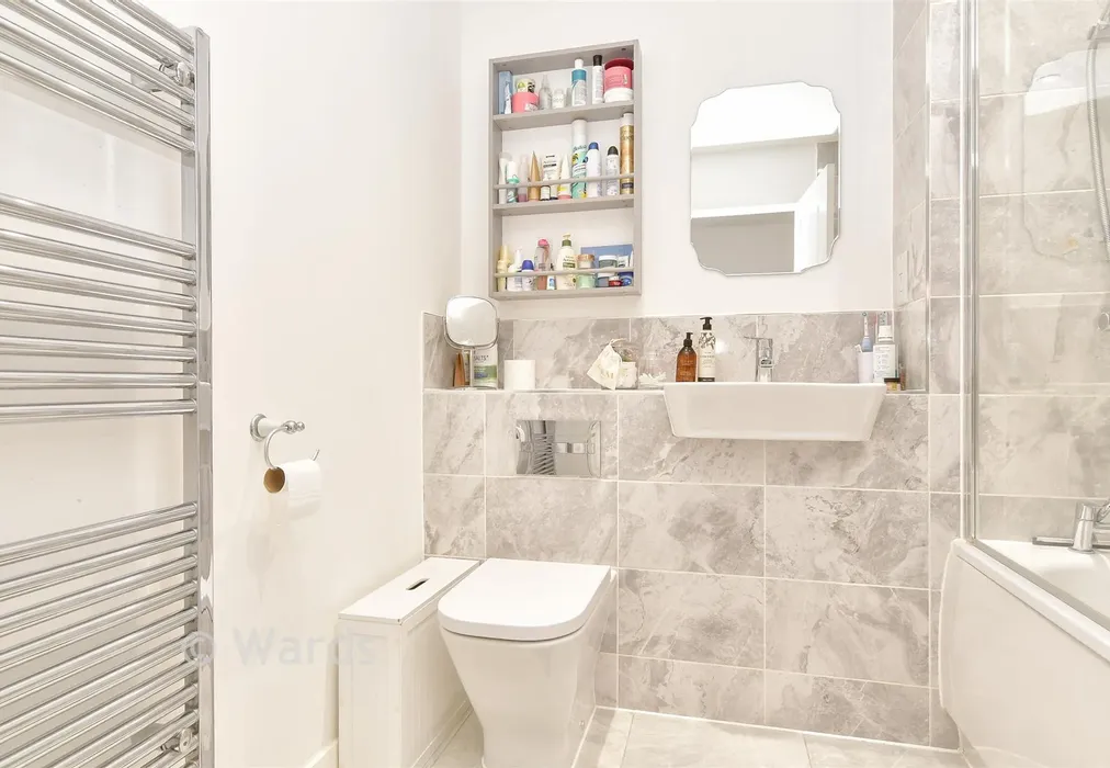 Bathroom - Corliss Vale, Wouldham, Rochester, Kent - Wards of Kent