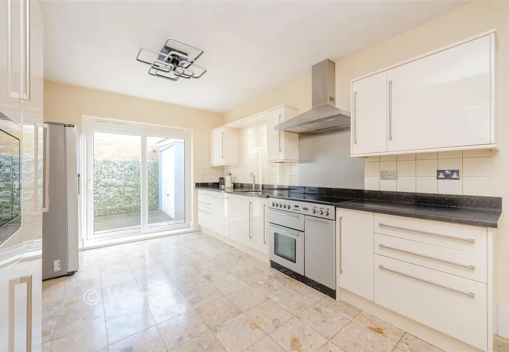 Kitchen/Diner - London Road, Sittingbourne, Kent - Wards of Kent
