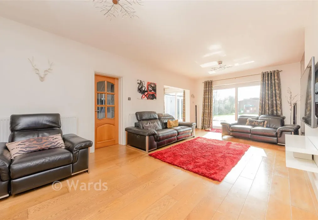 Lounge - London Road, Sittingbourne, Kent - Wards of Kent