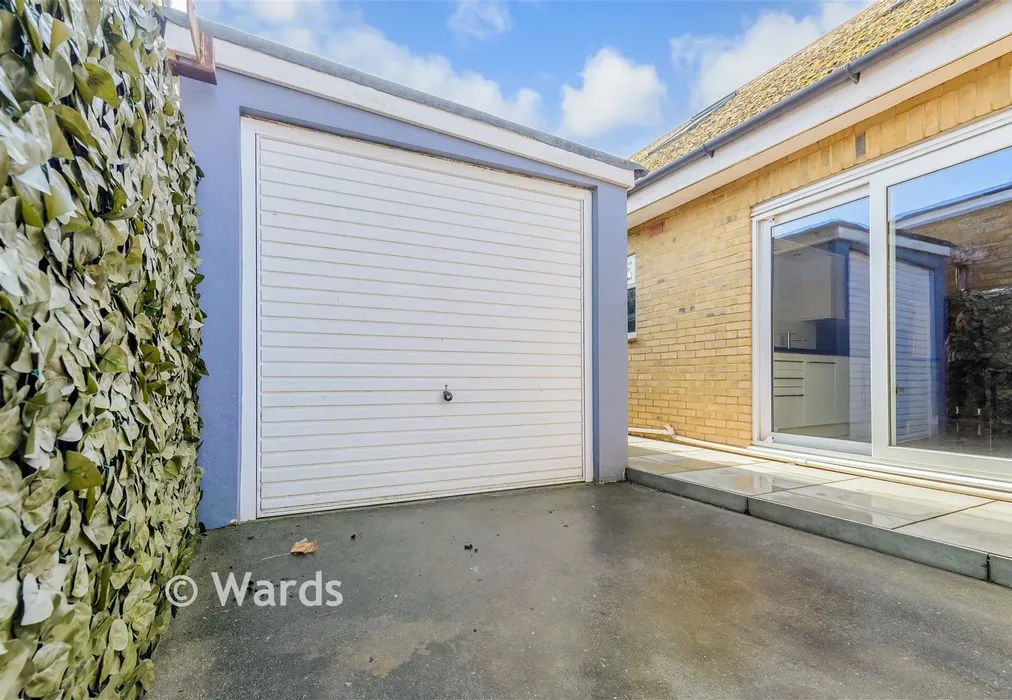 Garage - London Road, Sittingbourne, Kent - Wards of Kent