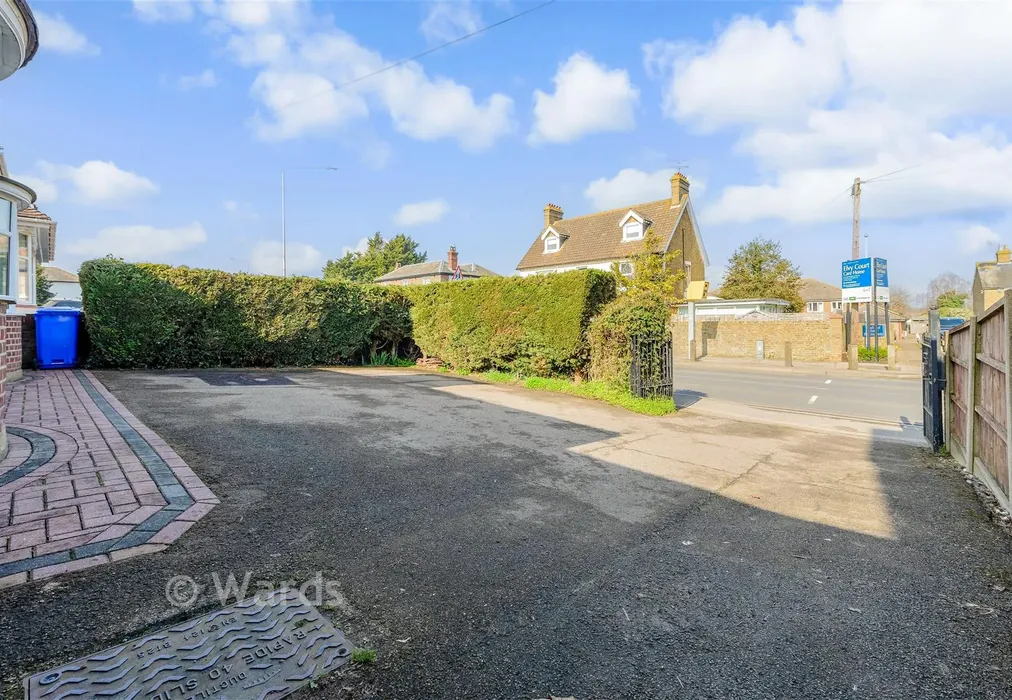 Driveway/Parking - London Road, Sittingbourne, Kent - Wards of Kent