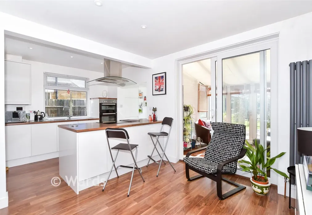 Dining Area - Plains Avenue, Maidstone, Kent - Wards of Kent