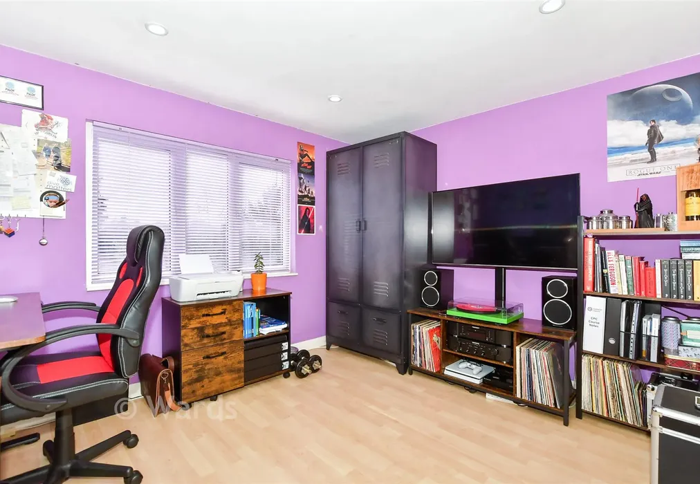Loft Room - Plains Avenue, Maidstone, Kent - Wards of Kent