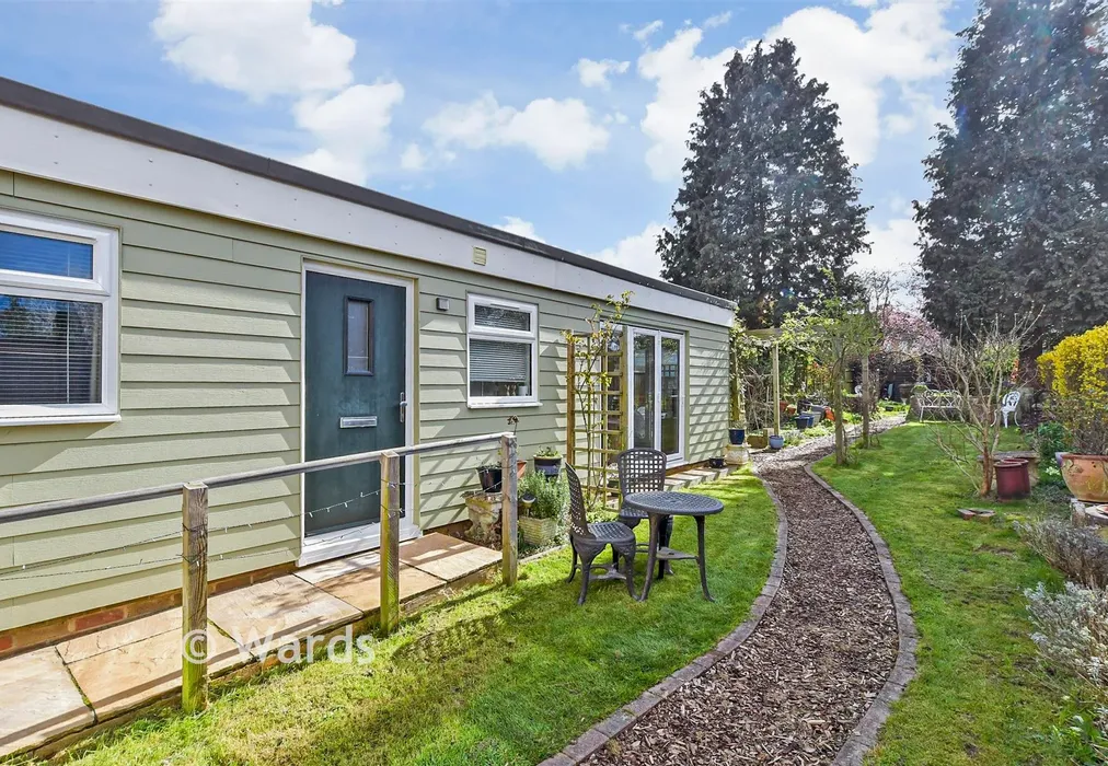 Rear Garden - Plains Avenue, Maidstone, Kent - Wards of Kent