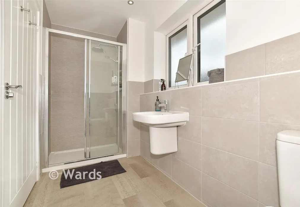 En-Suite Shower Room - Campion Avenue, Herne Bay, Kent - Wards of Kent
