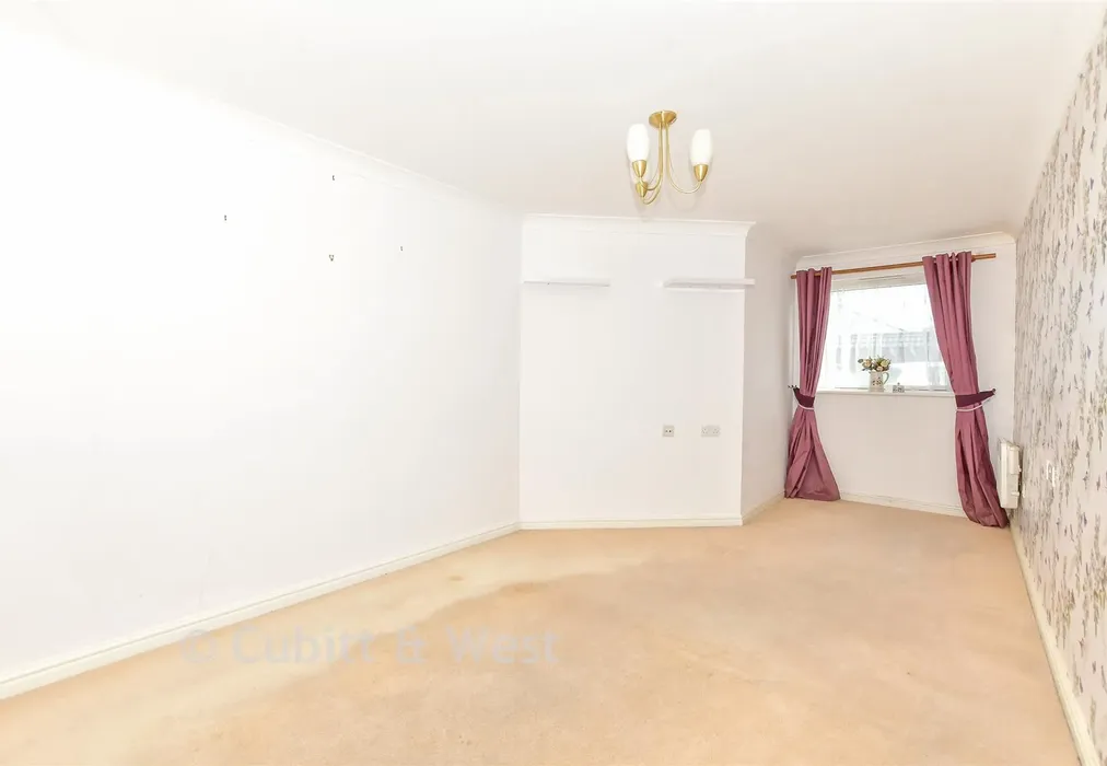 Bedroom - Anchorage Court, Marine Parade East, Lee-On-The-Solent, Hampshire - Wards of Kent