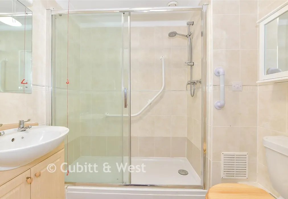 Shower Room - Anchorage Court, Marine Parade East, Lee-On-The-Solent, Hampshire - Wards of Kent
